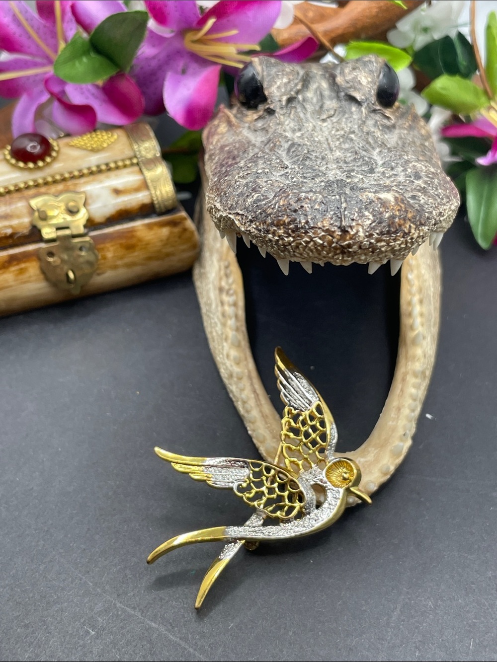 Bird brooch modern